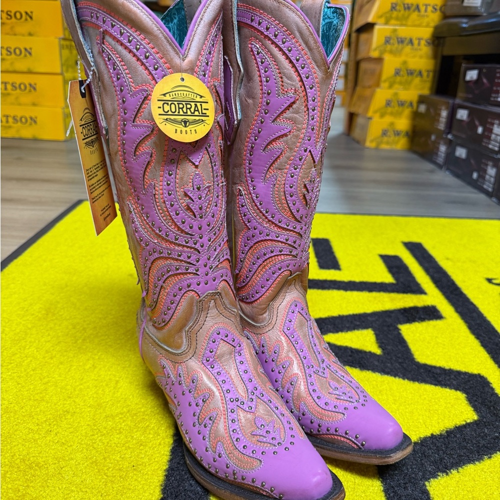 C3970 Corral Wms 13” snip toe size 7 B